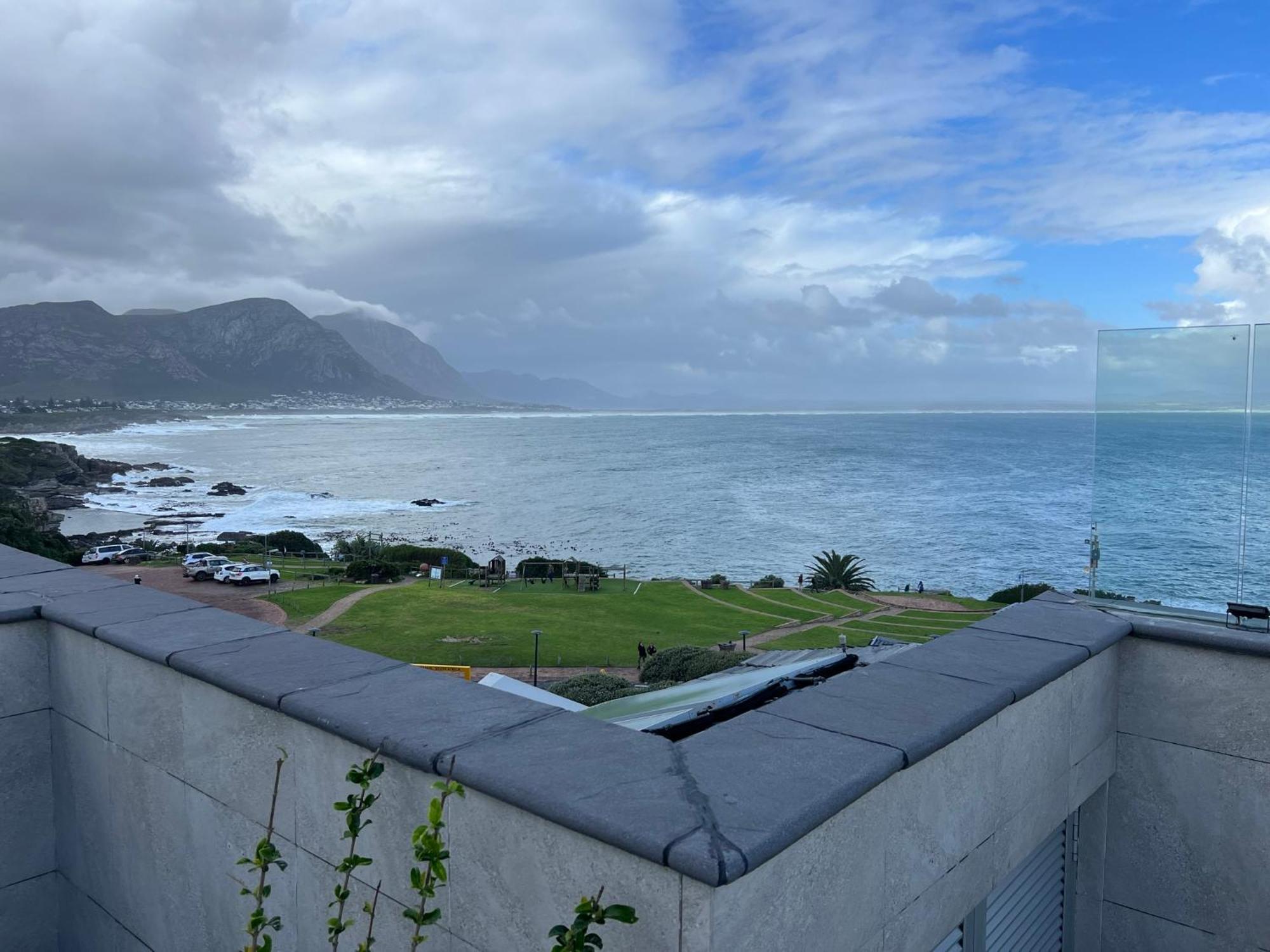 Hermanus Waterfront Apartment No 17 Luaran gambar